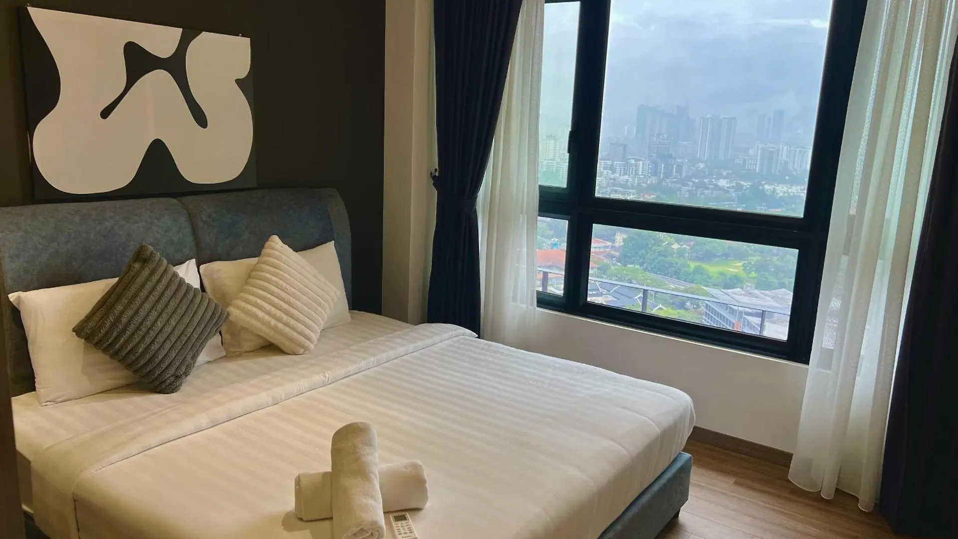 Agile Bukit Bintang By Comfort Suites Kuala Lumpur Apartment