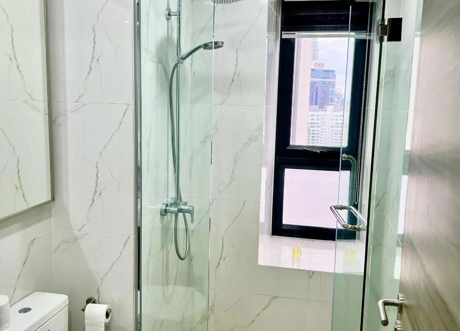 Agile Bukit Bintang By Comfort Suites Kuala Lumpur Apartment