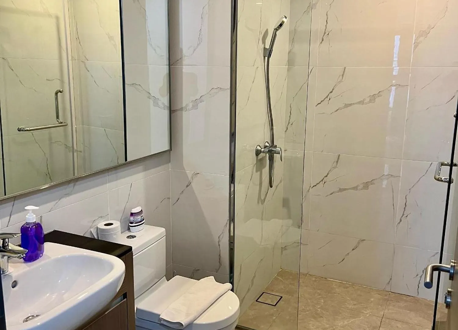 Agile Bukit Bintang By Comfort Suites Kuala Lumpur 0*,